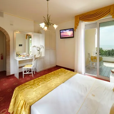 Astoria Hotel