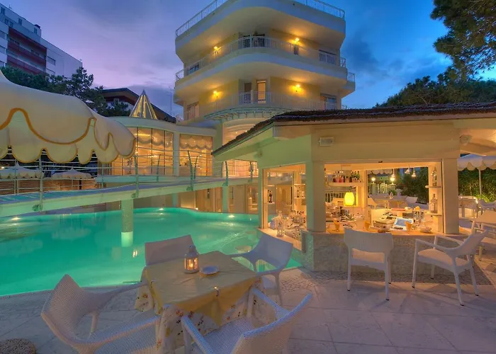 Astoria 4* ליגננו סביאדורו